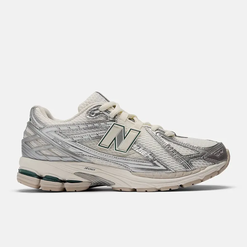 New Balance - 1906R Sneakers - Silver Metallic made by New Balance