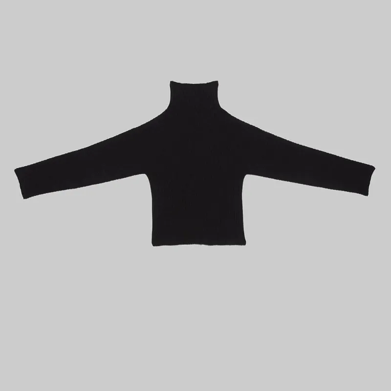 Baserange - Kai Turtleneck - Black made by Baserange