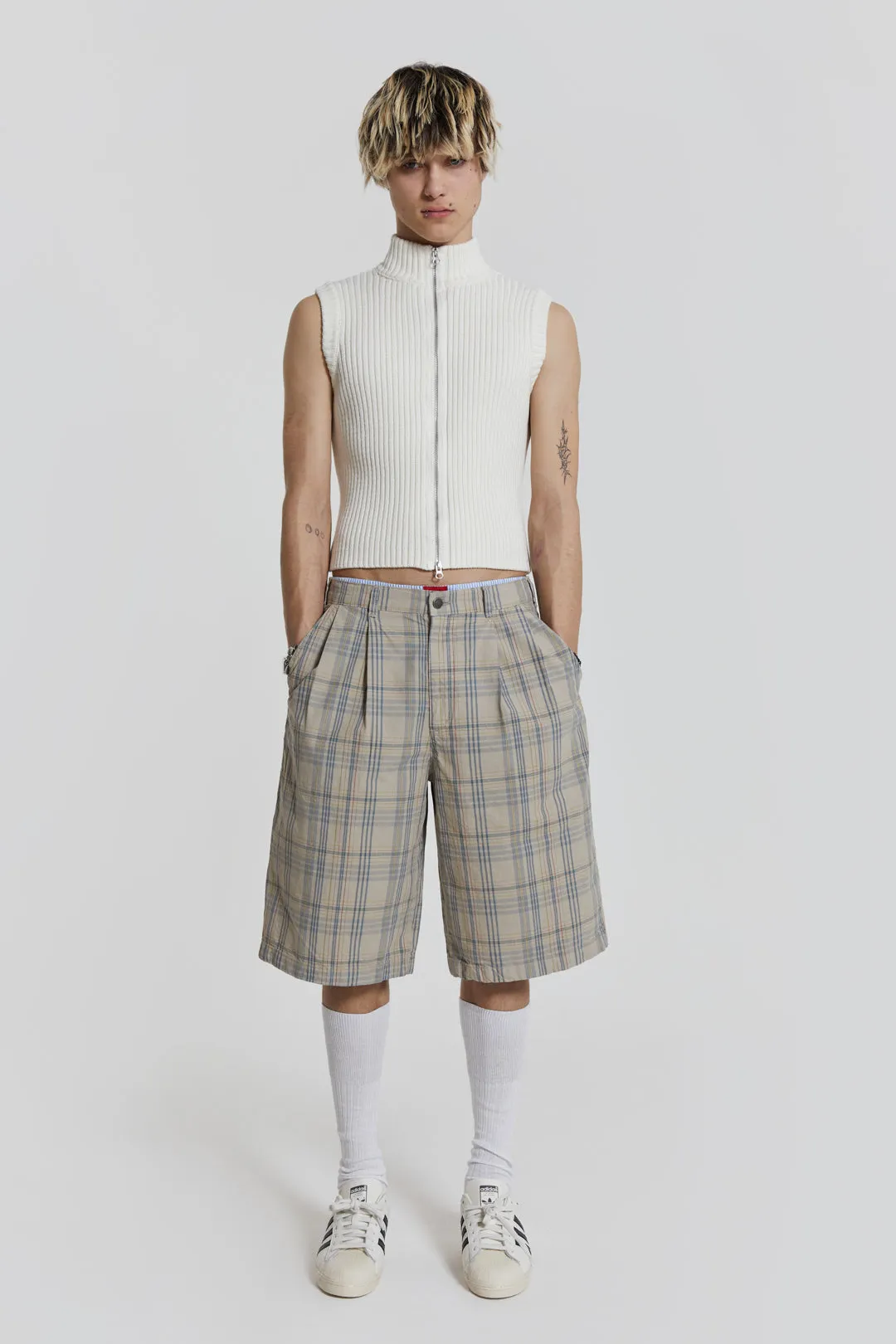 Polar Vest sold by Jaded London product image thumbnail 4