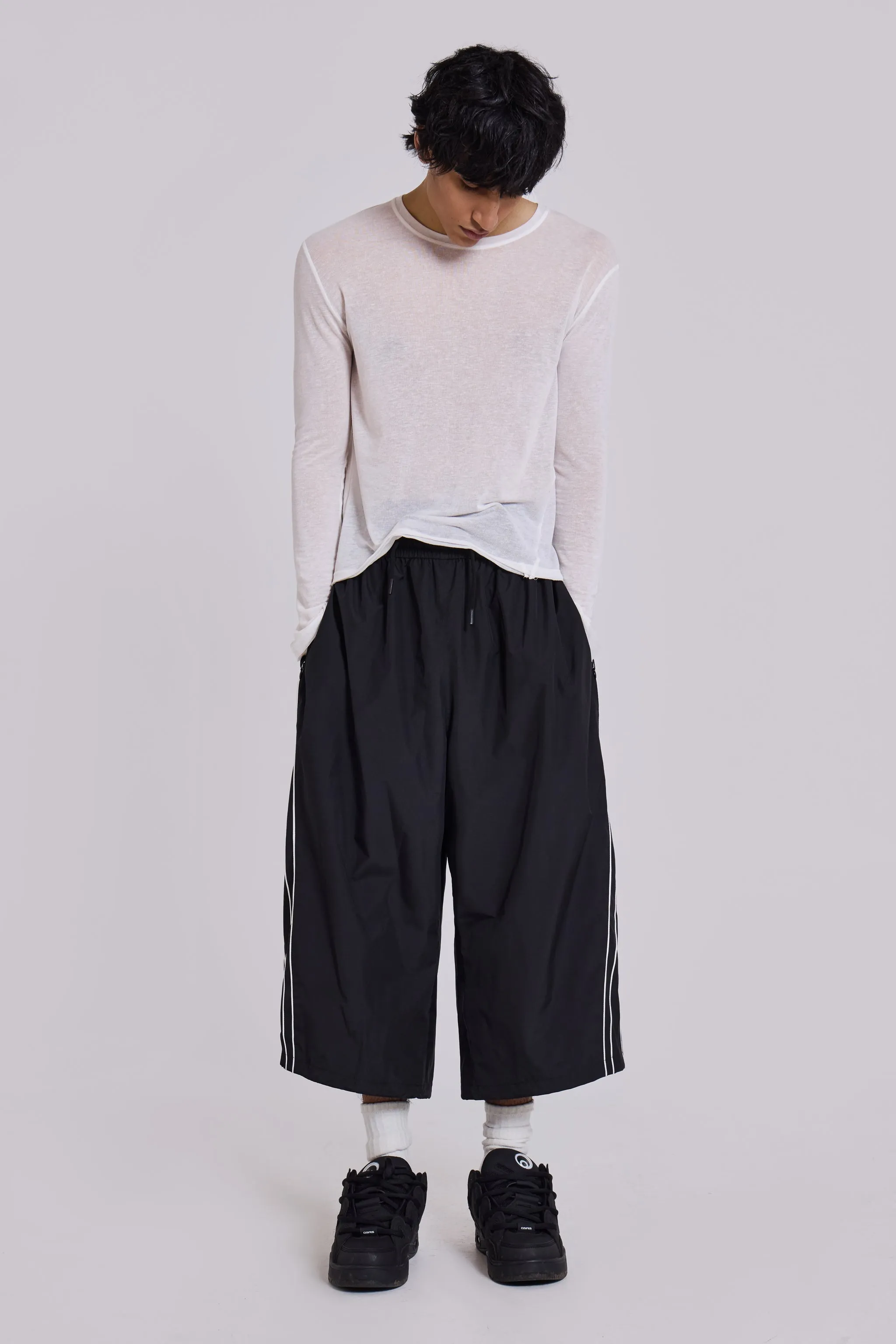 Black Vapor 3/4 Shorts sold by Jaded London product image thumbnail 2