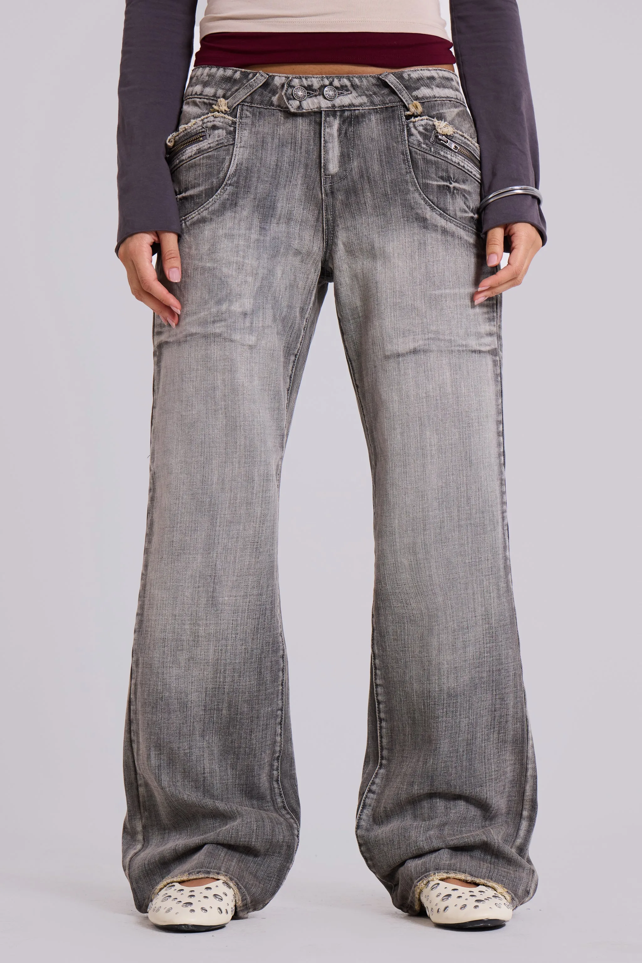 Hunter Loose Straight Leg Jeans in Grey Wash sold by Jaded London product image thumbnail 2