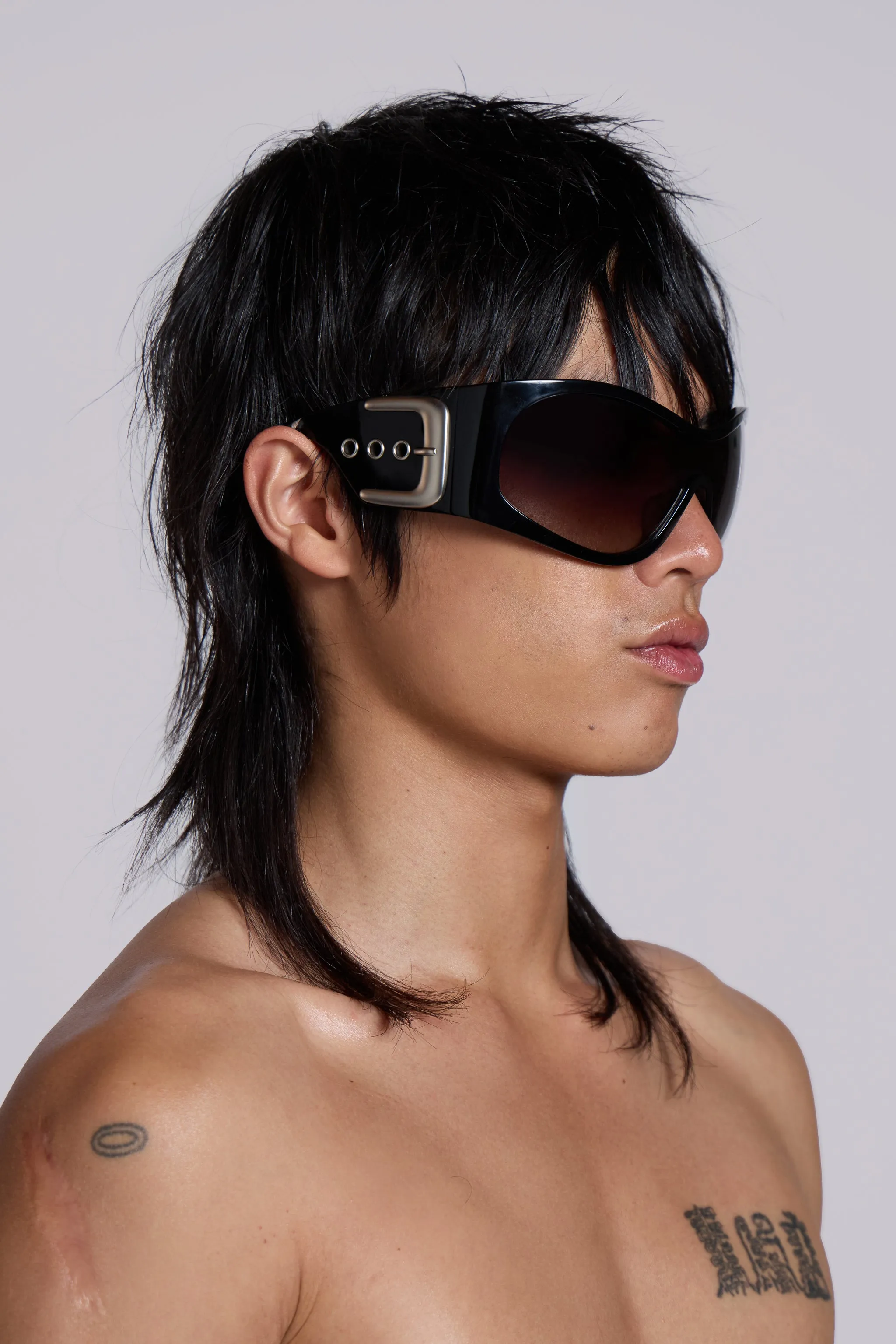 Alva Sunglasses in Black sold by Jaded London product image thumbnail 3