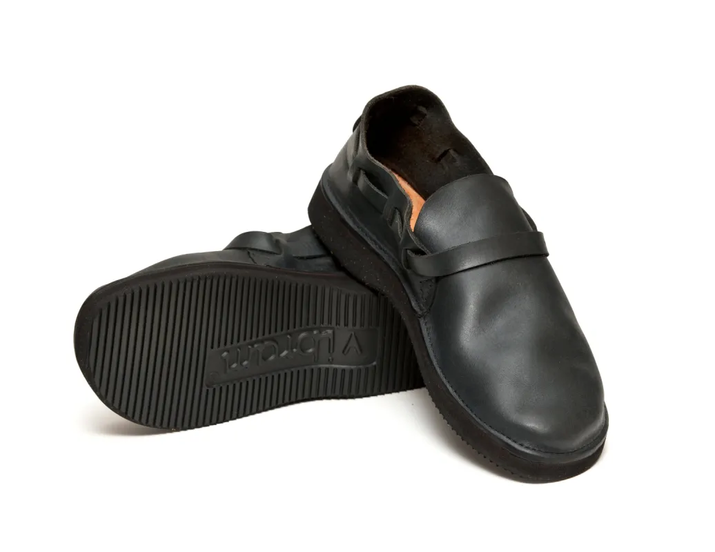 Men's Middle English - BLACK sold by Aurora Shoe Company