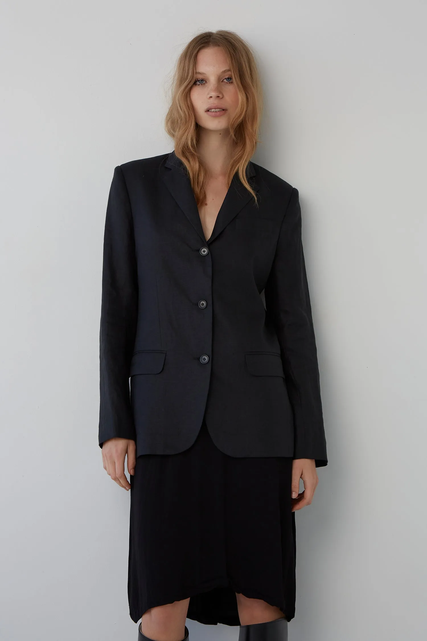 Zambesi | Suitable - Jet sold by Sister & Co product image thumbnail 3