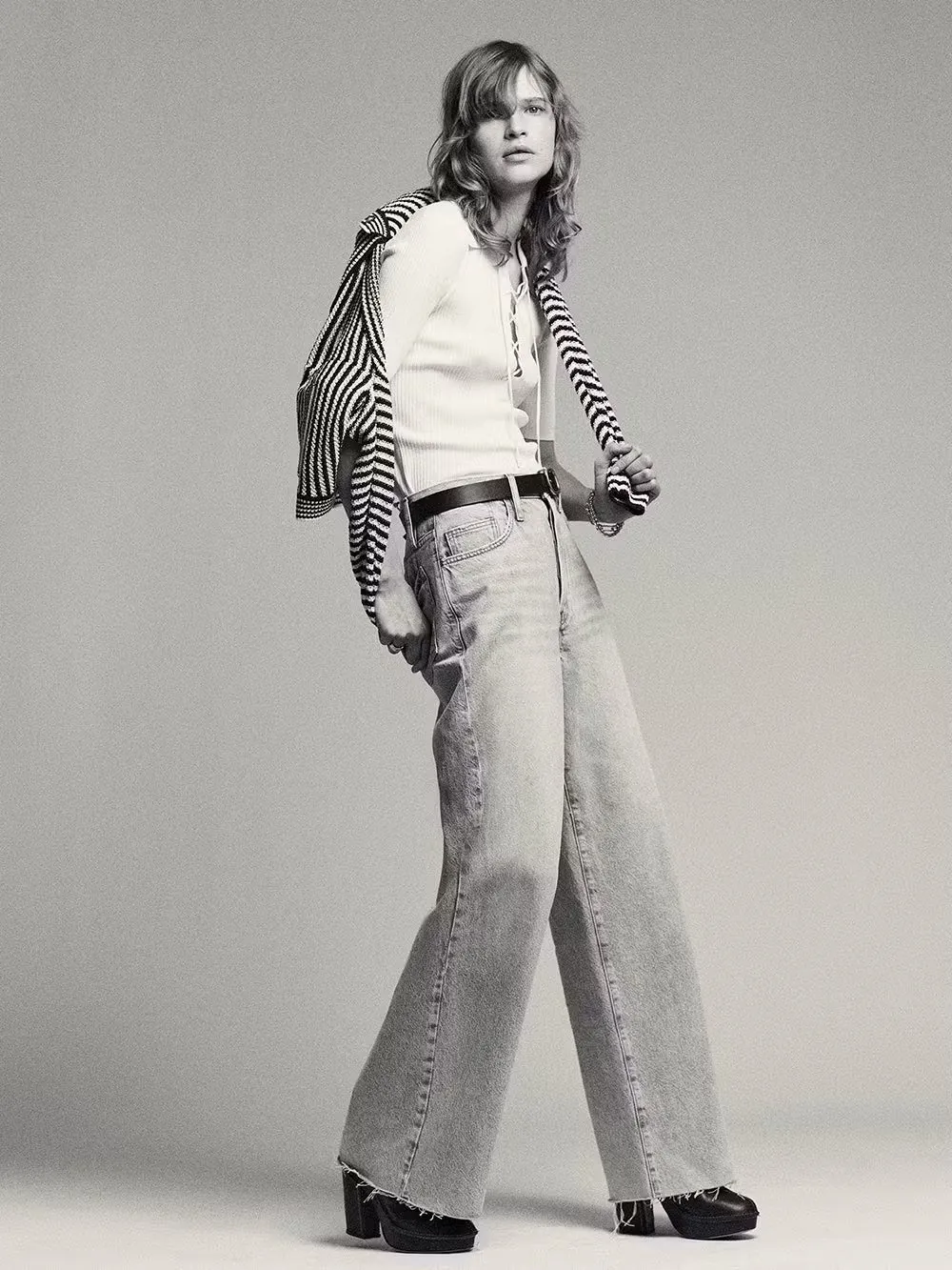 Frame | Le Low Baggy Wide Leg - Fizz Indigo sold by Sister & Co product image thumbnail 3