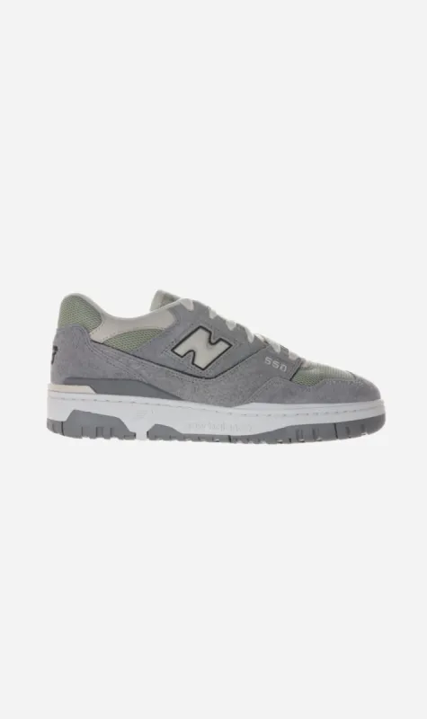 New Balance | 550 sold by Sister & Co