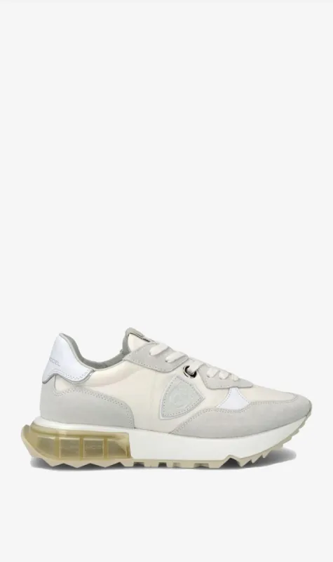 Philippe Model | La Rue Mondial -  Blanc sold by Sister & Co