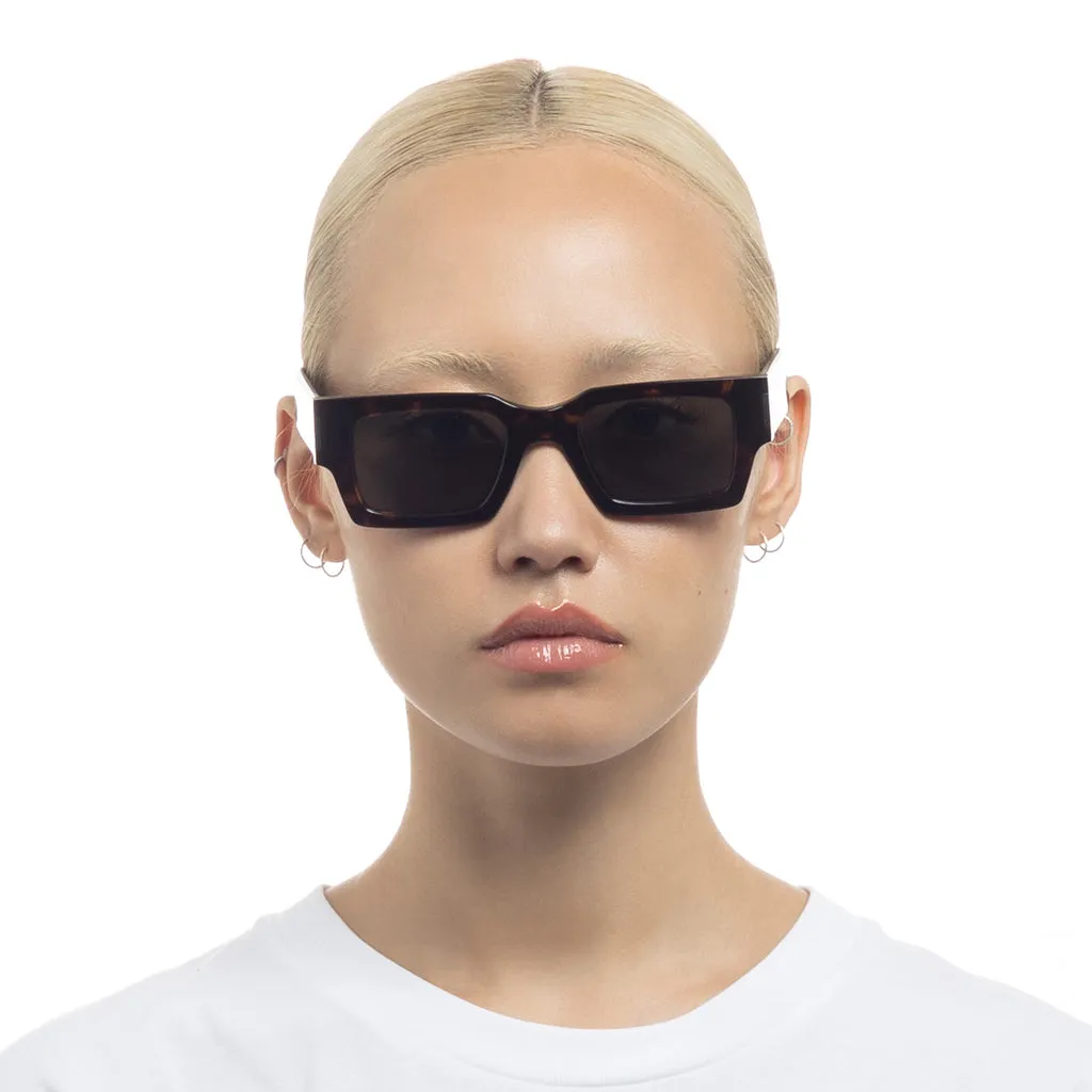 Saint Laurent | SL572002 - Havana sold by Sister & Co product image thumbnail 4
