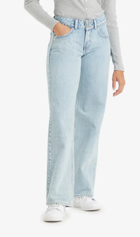 Levis | Superlow - Not In The Mood sold by Sister & Co