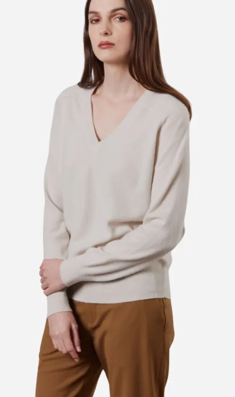 Laing | Amy Cashmere V Neck - Putty sold by Sister & Co