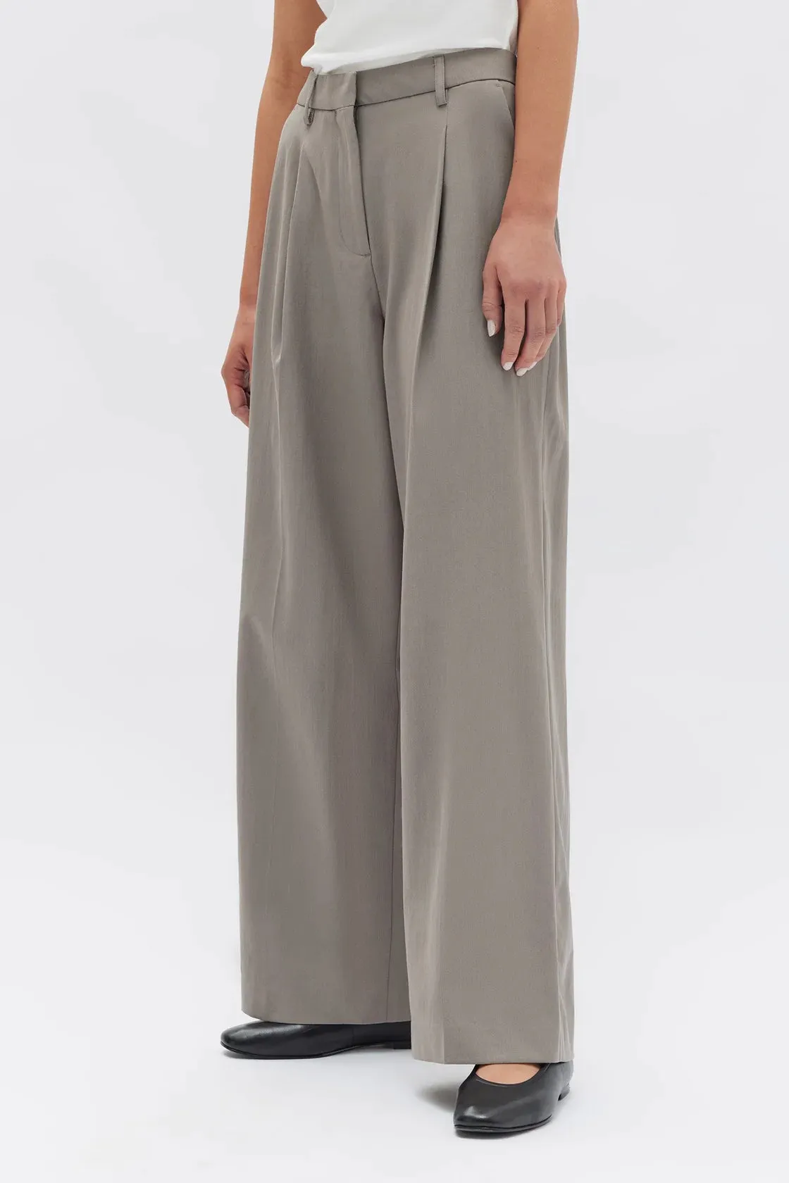 Assembly Label | Aria Wide Leg Pant - Ash sold by Sister & Co product image thumbnail 4