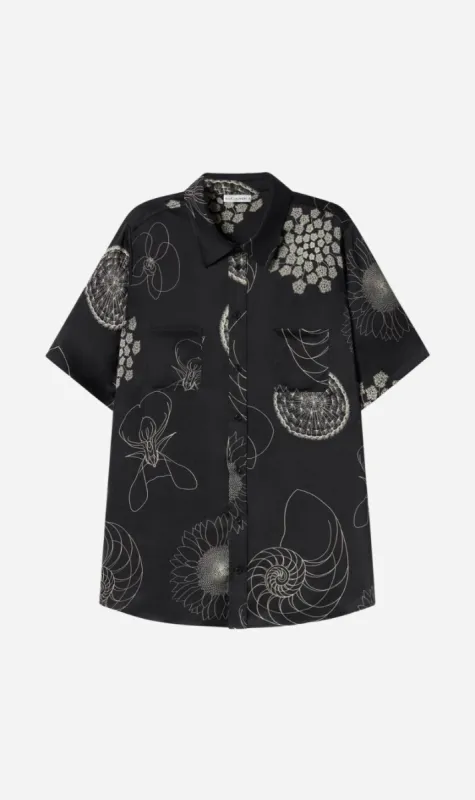 Silk Laundry | Short Sleeve Boyfriend Shirt - Fibonacci Black sold by Sister & Co