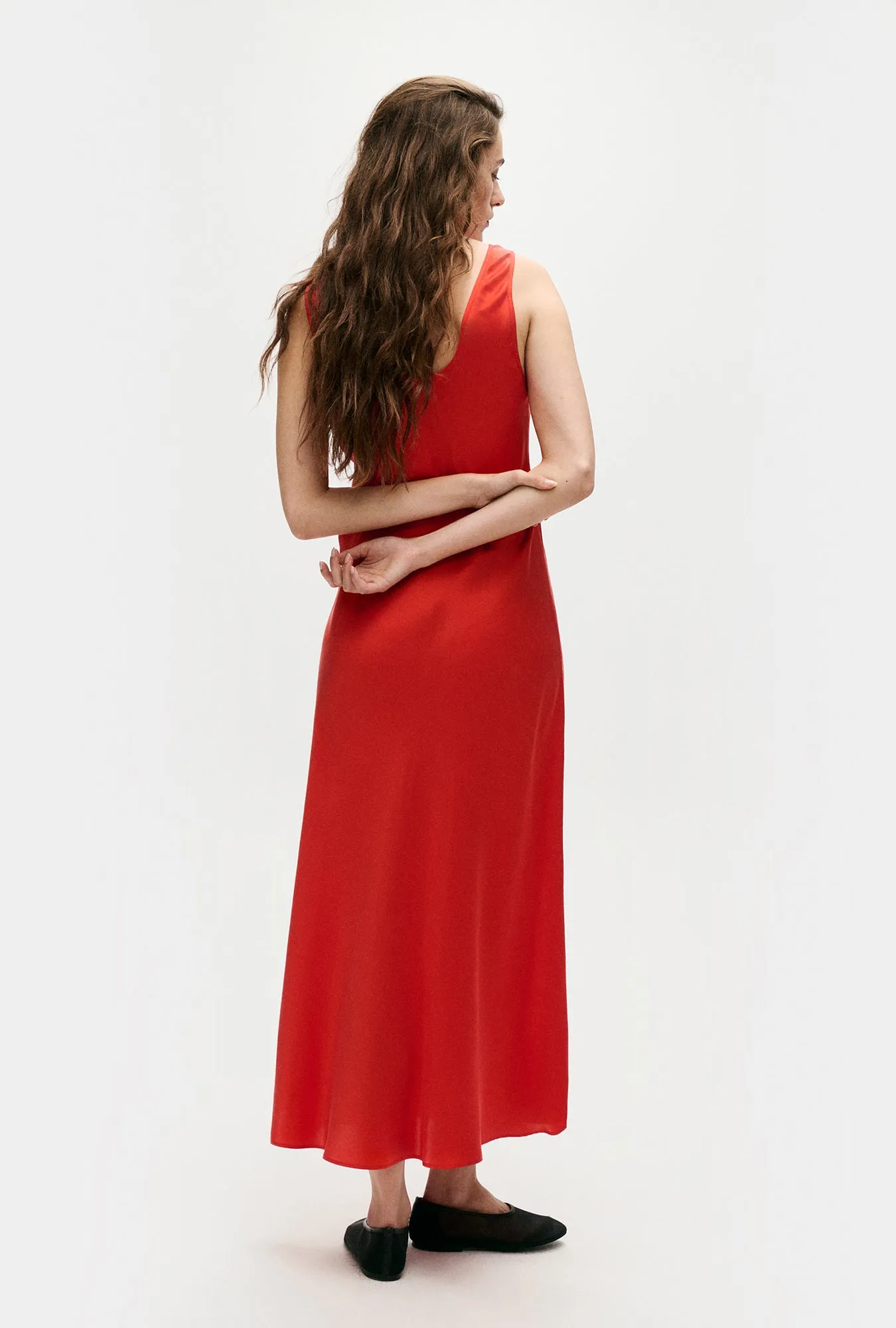 Silk Laundry | Scoop Neck Dress - Geranium sold by Sister & Co product image thumbnail 4