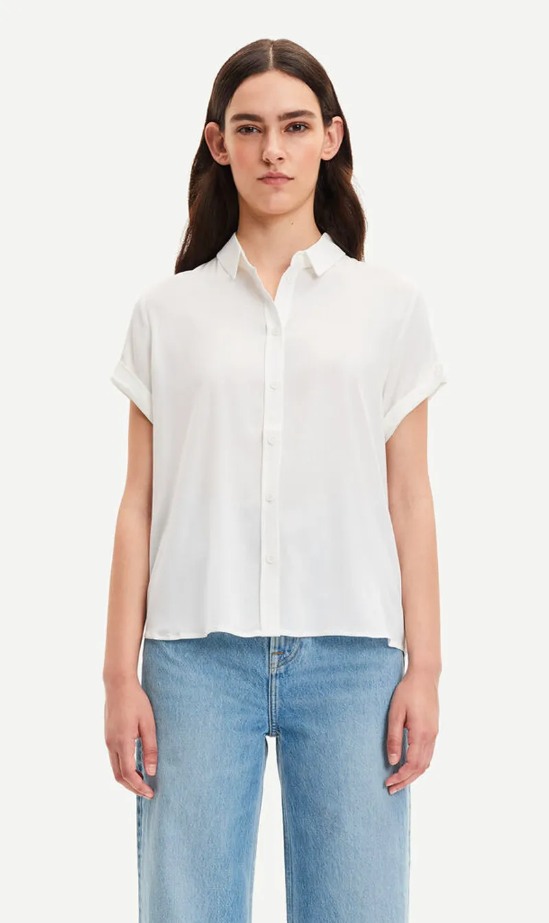 Samsoe Samsoe | Majan SS Shirt - Clear Cream sold by Sister & Co product image thumbnail 2