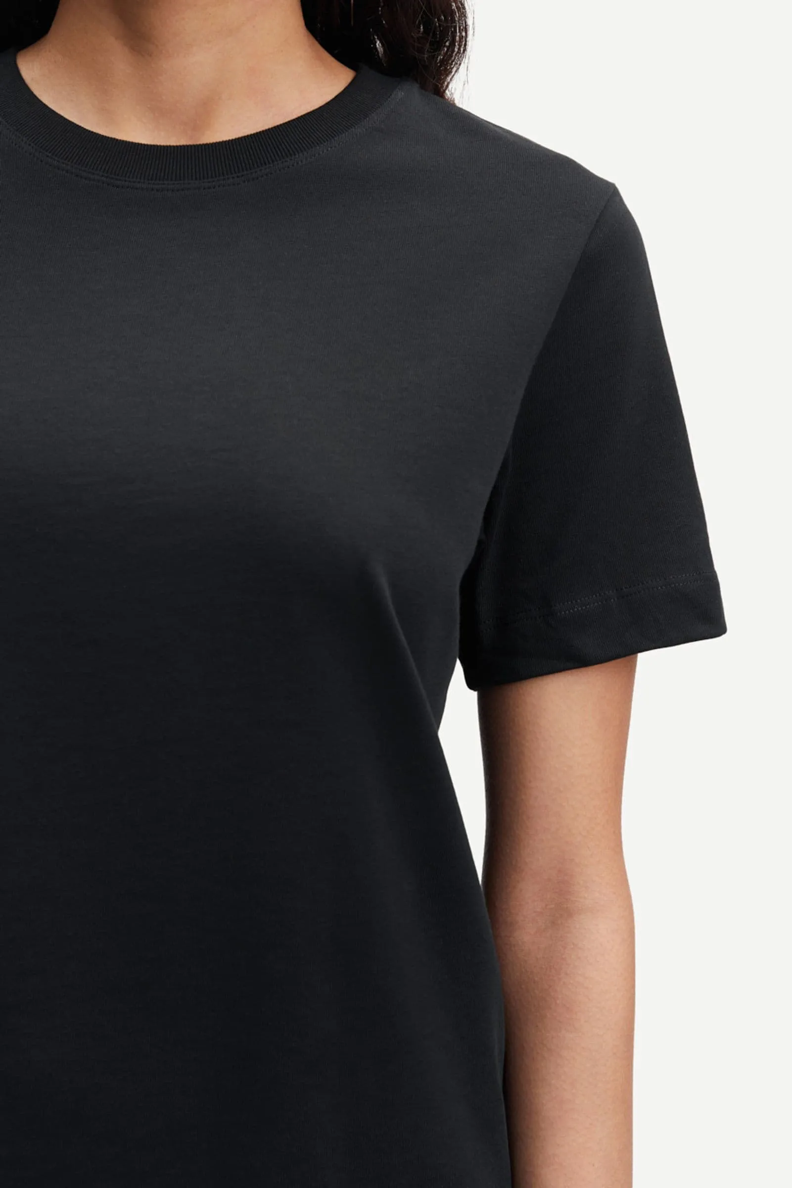 Samsoe Samsoe | Camino T.Shirt Short Sleeve - Black sold by Sister & Co product image thumbnail 4