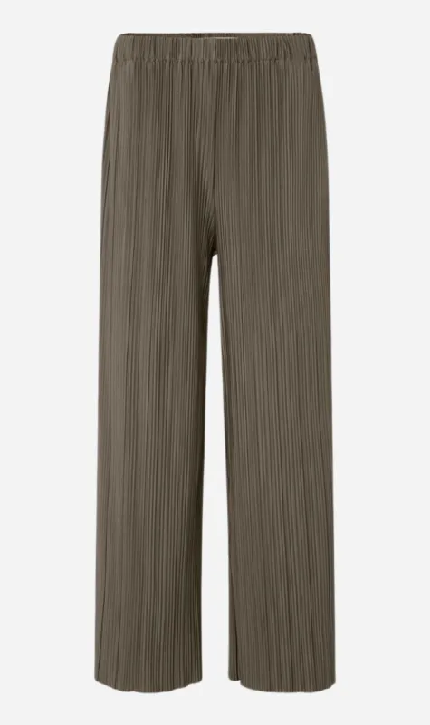 Samsoe Samsoe | Uma Trousers - Bungee Cord sold by Sister & Co