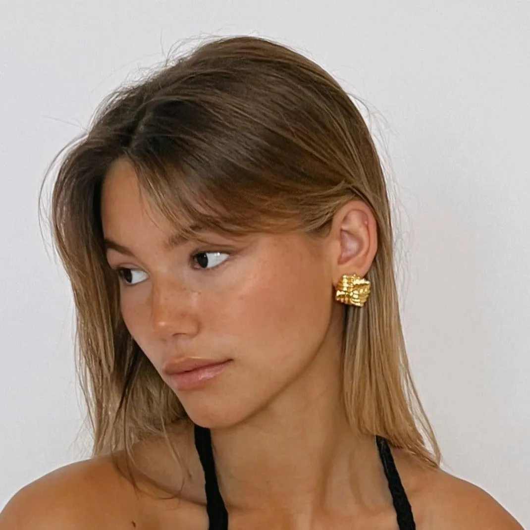 Heaven Mayhem | Wind Earrings - Gold sold by Sisters & Co product image thumbnail 2