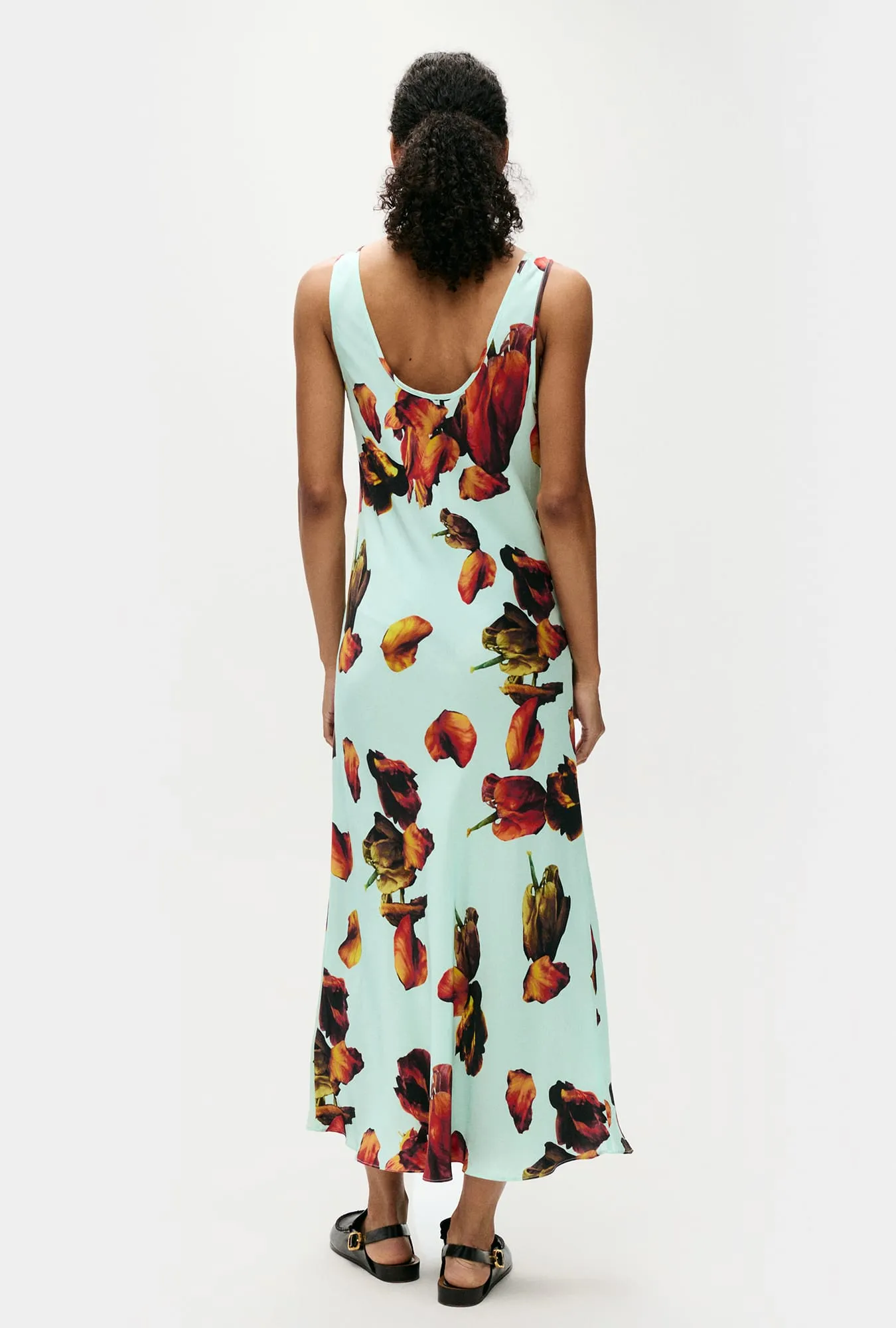 Silk Laundry | Scoop Neck Dress - Tulipa Dew sold by Sister & Co product image thumbnail 4