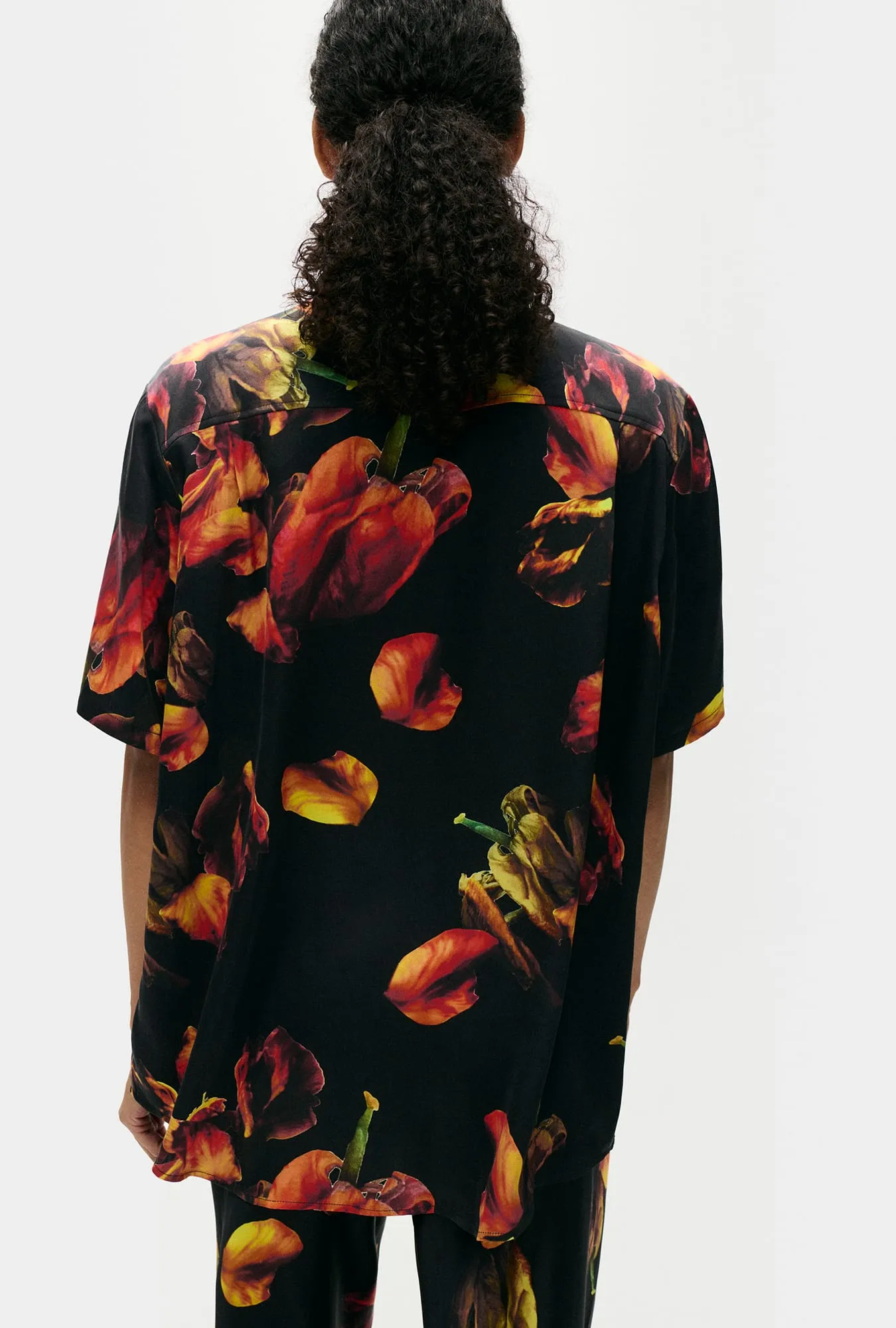 Silk Laundry | Short Sleeve Boyfriend Shirt - Tulipa Black sold by Sister & Co product image thumbnail 4