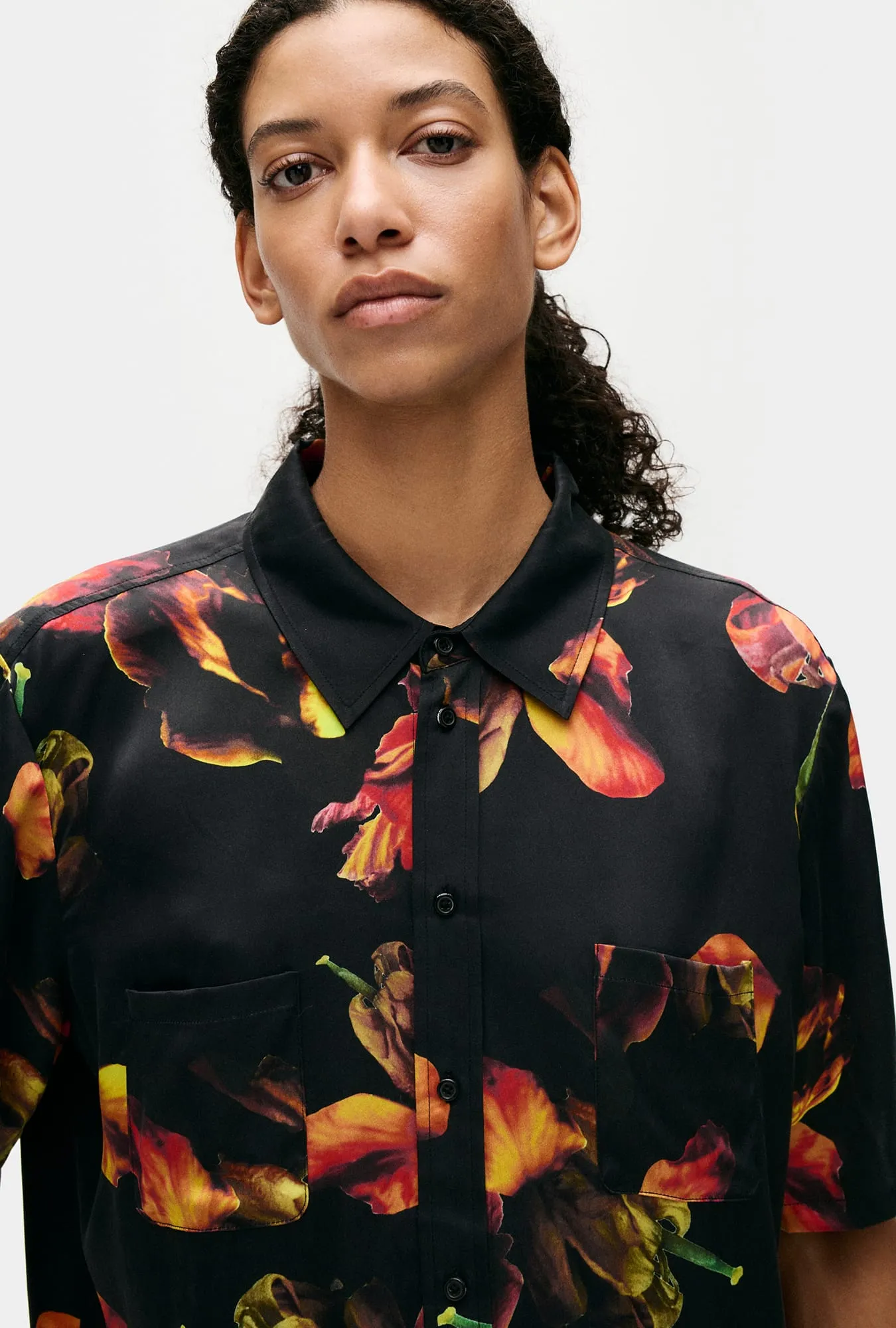 Silk Laundry | Short Sleeve Boyfriend Shirt - Tulipa Black sold by Sister & Co product image thumbnail 3