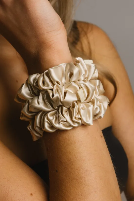 Lou Hair Design | The Middies - Blonde sold by Sister & Co