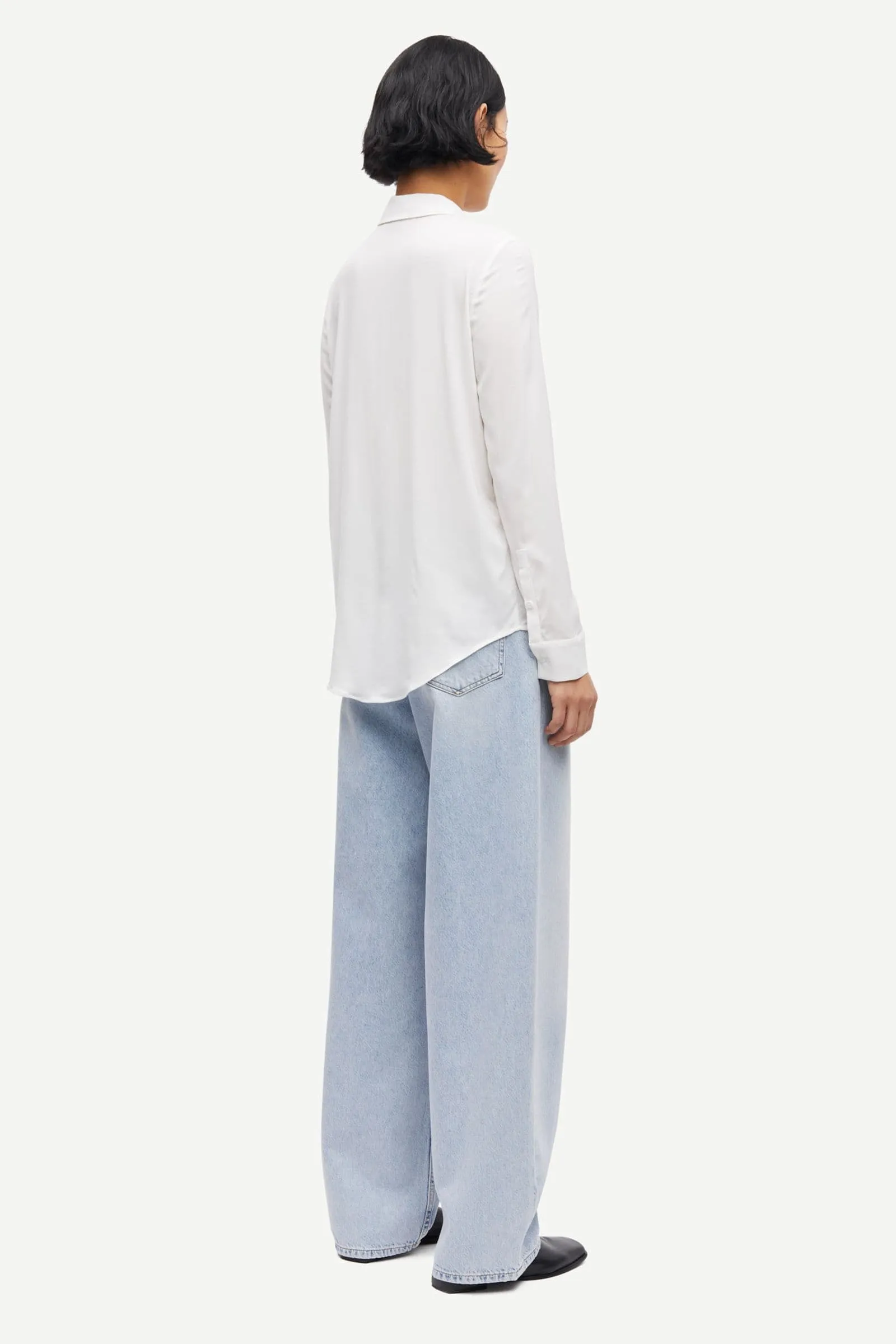 Samsoe Samsoe | Saharper Jeans - Frozen Snow sold by Sisters & Co product image thumbnail 4