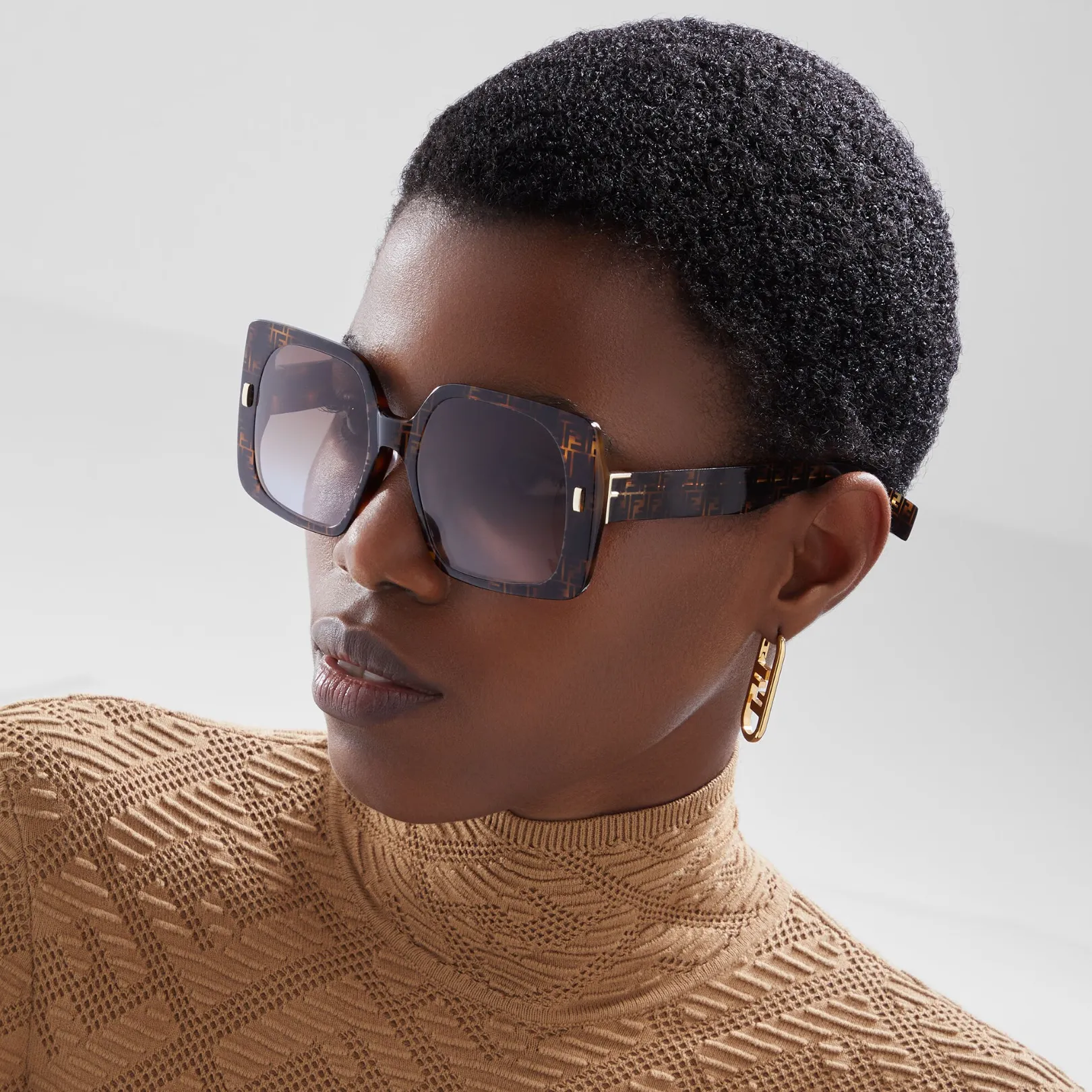 Fendi | FE40036U5355F sold by Sisters & Co product image thumbnail 2