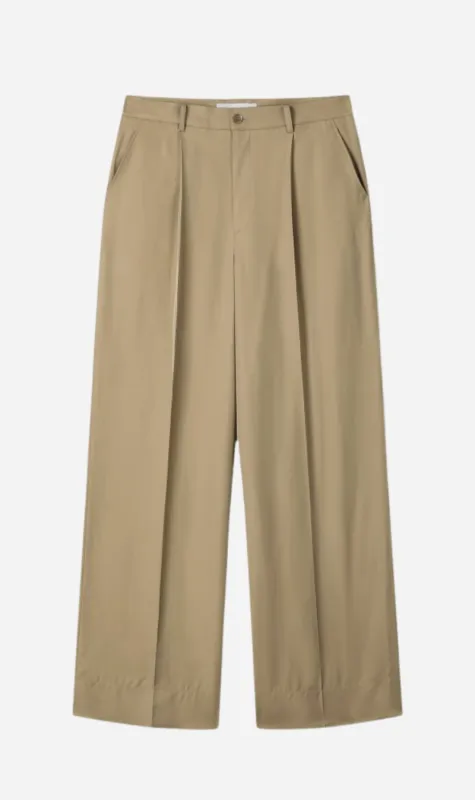 Tonywack | Silk Viscose One Tuck Trousers - Beige sold by Sisters & Co