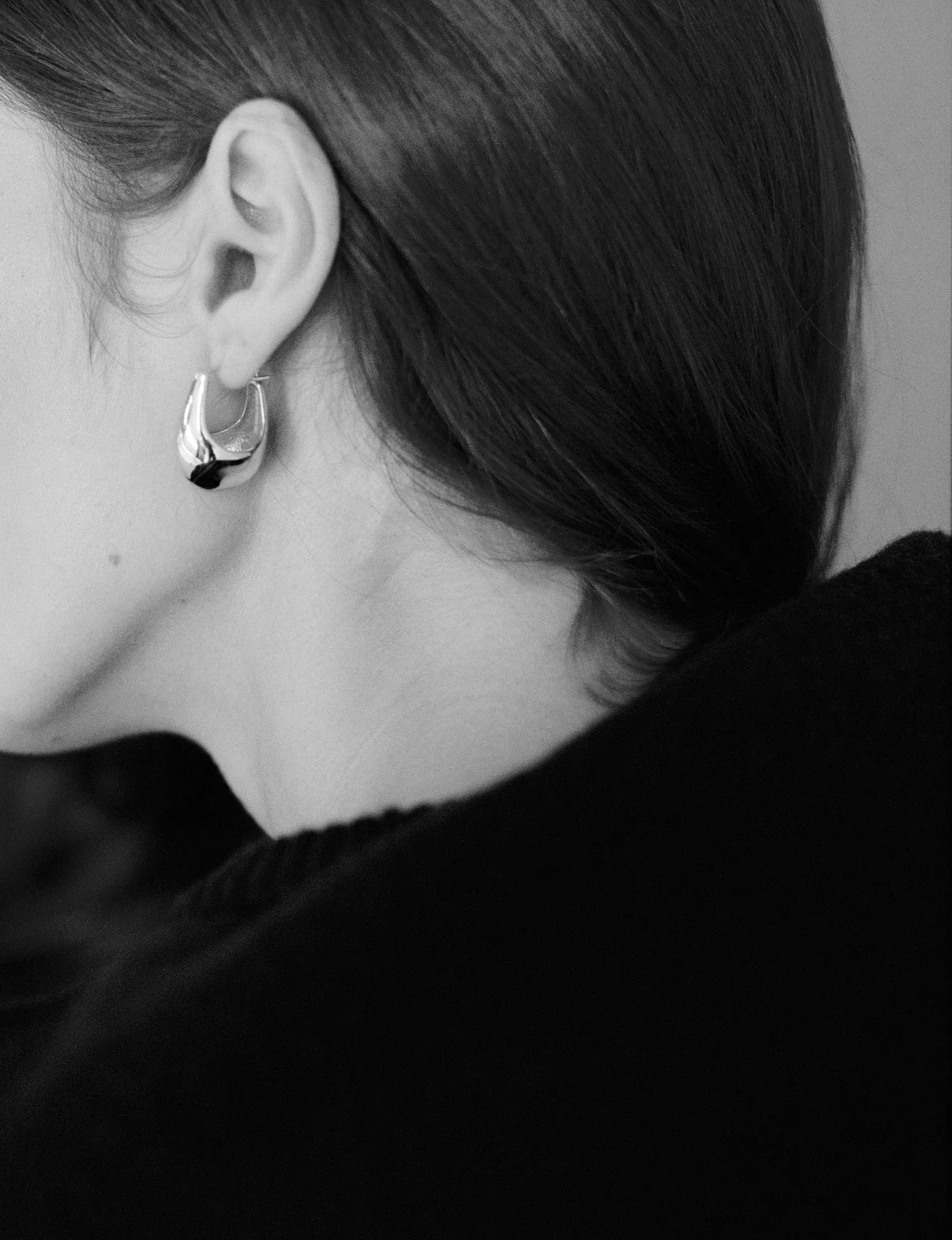 Jasmin Sparrow | Everyday Hoops Large - Silver sold by Sister & Co product image thumbnail 3