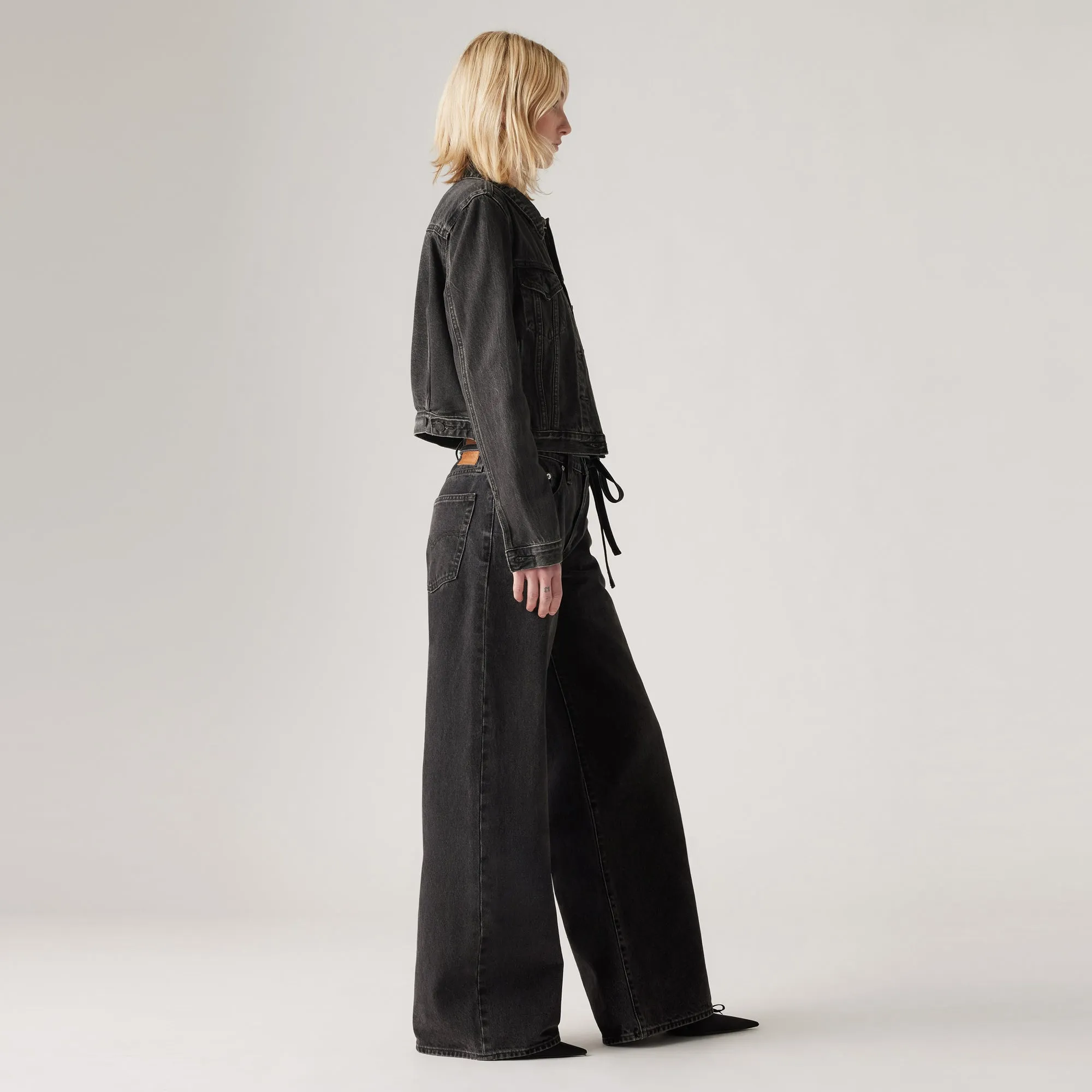 Levi's | XL Straight - Influential Lady sold by Sister & Co product image thumbnail 2
