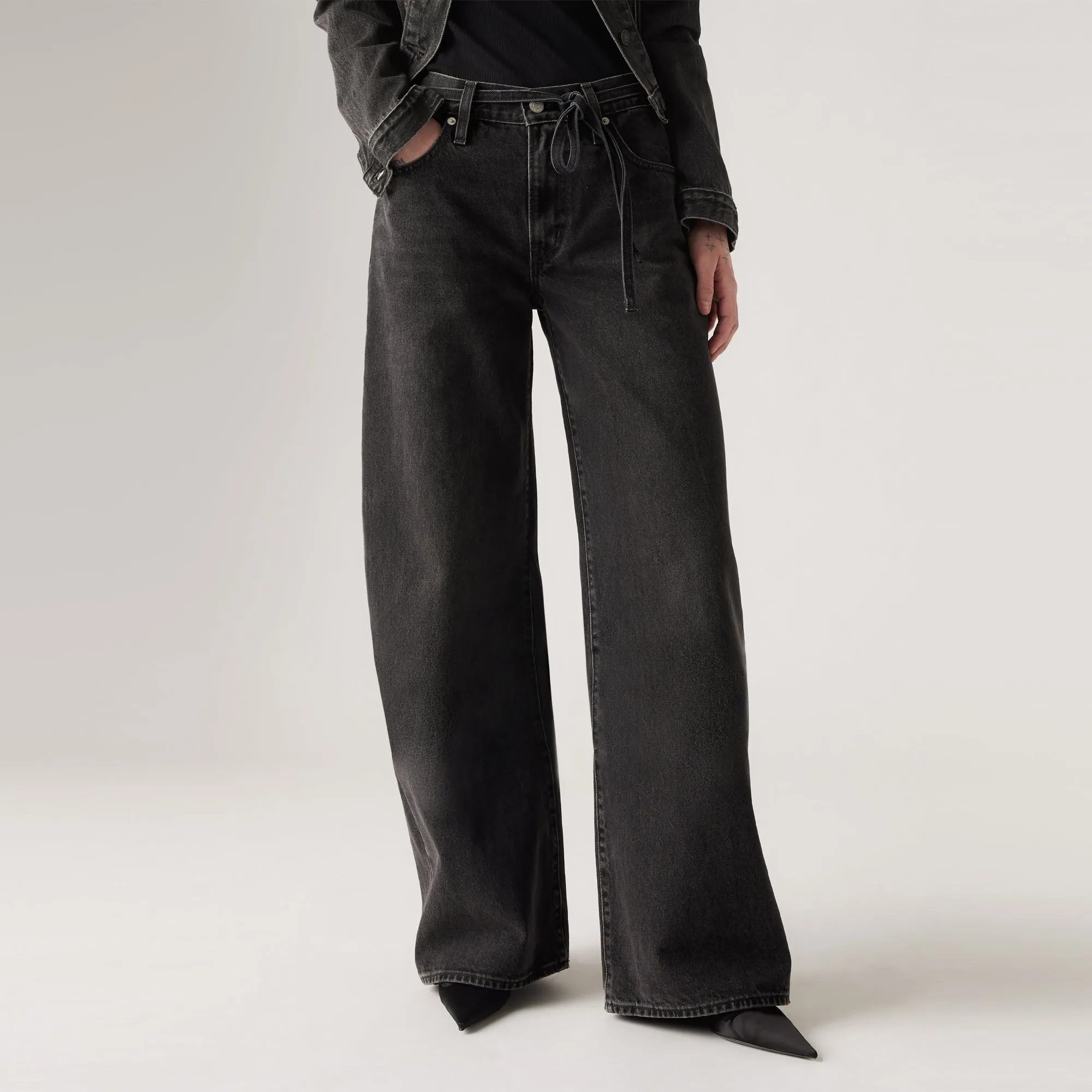Levi's | XL Straight - Influential Lady sold by Sister & Co product image thumbnail 4