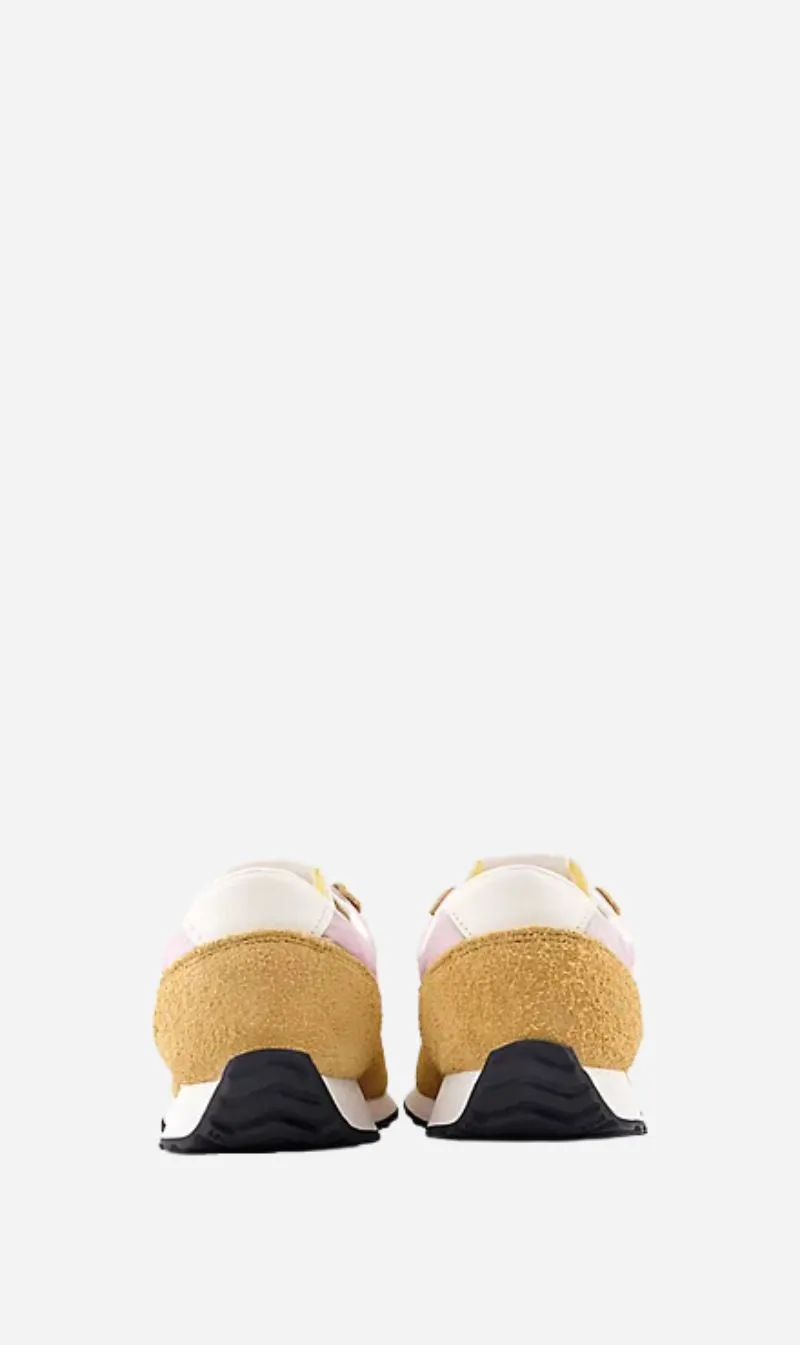 New Balance | 471 - Great Plains with Twilight Haze and True Red sold by Sisters & Co product image thumbnail 4
