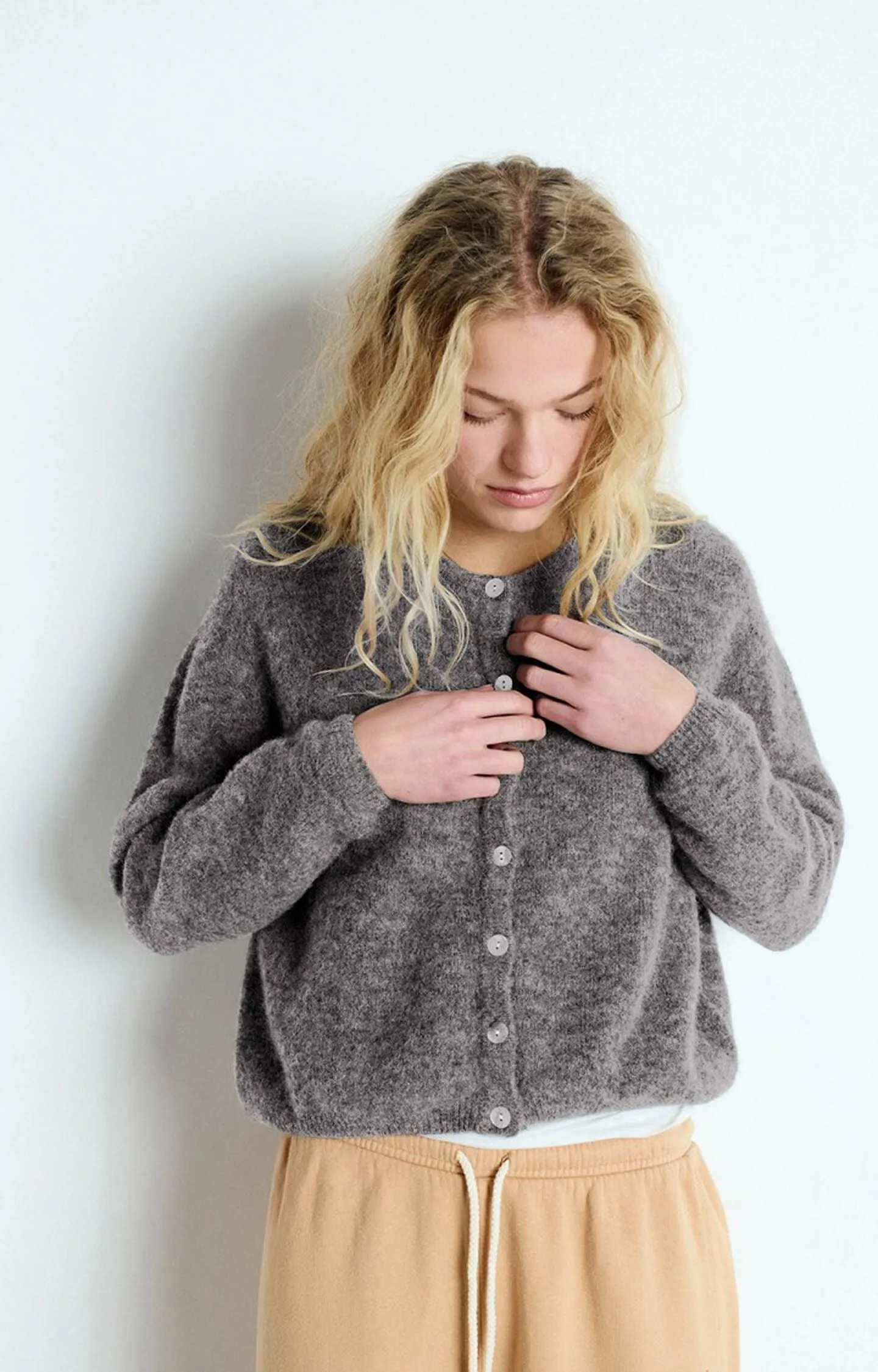 American Vintage | Cardigan Vitow - Melange Steel sold by Sister & Co product image thumbnail 2