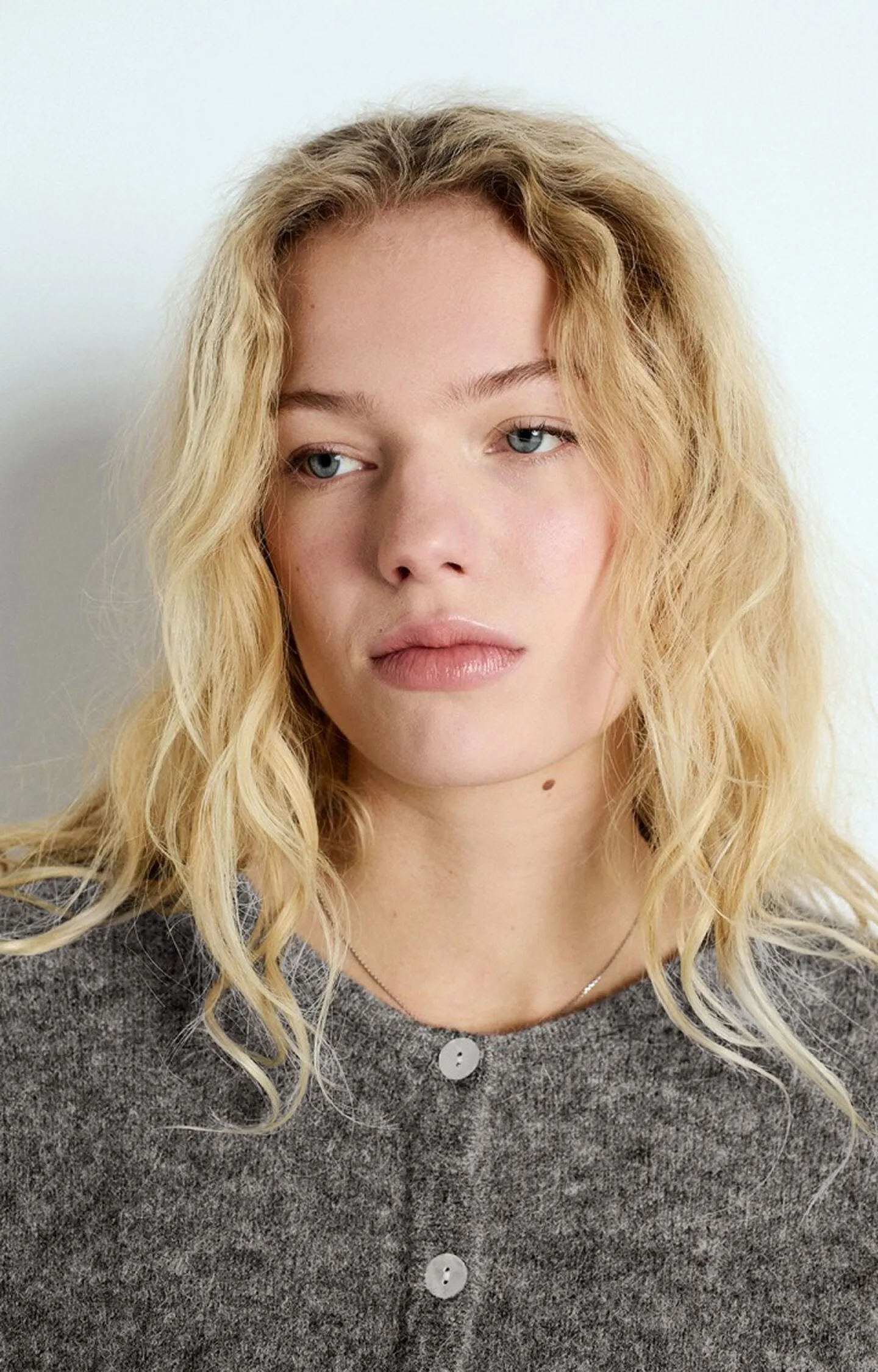 American Vintage | Cardigan Vitow - Melange Steel sold by Sister & Co product image thumbnail 4