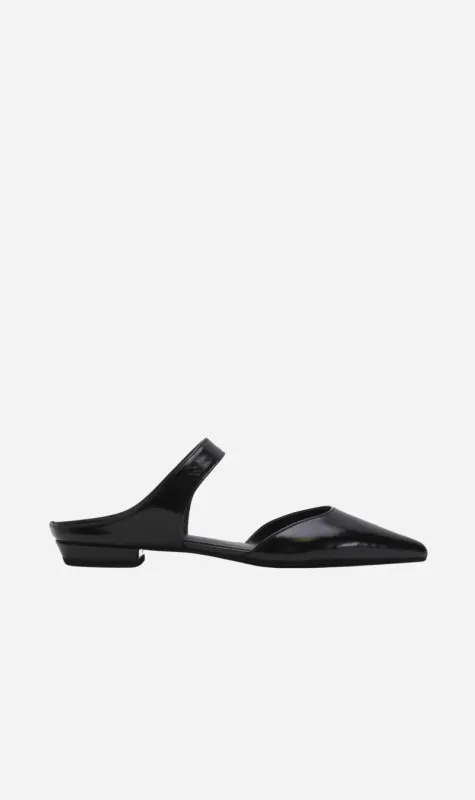La Tribe | Point Mule - Shiny Black sold by Sister & Co