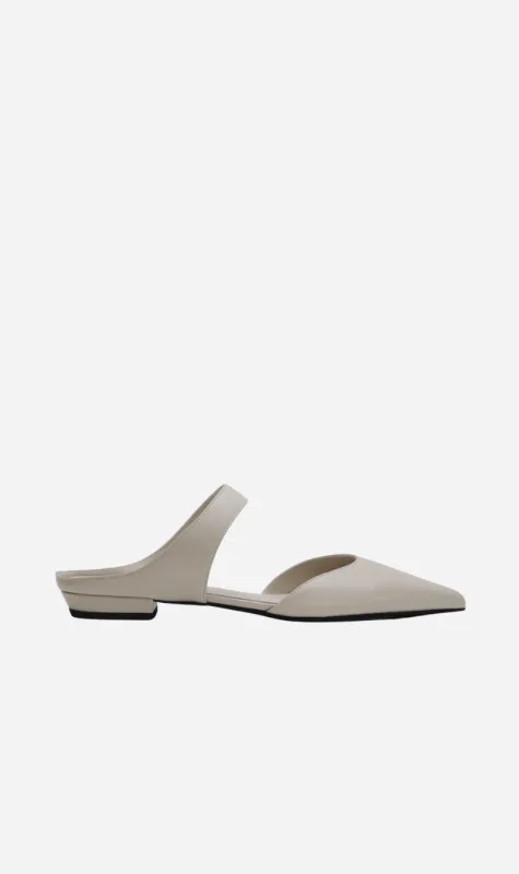 La Tribe | Point Mule - Eggshell sold by Sister & Co