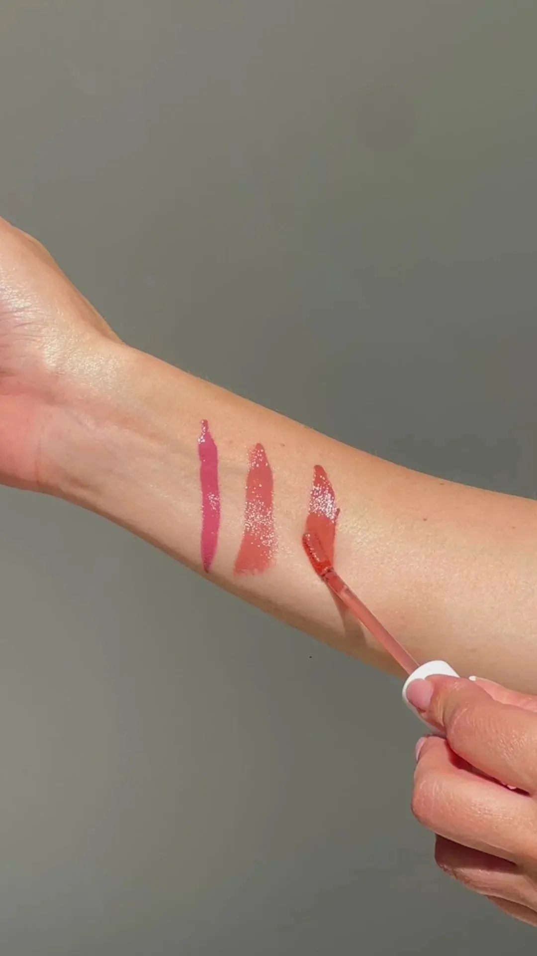 Guiya Minerals | Smashed Liquid Lipstick - Mirage sold by Sisters & Co product image thumbnail 3