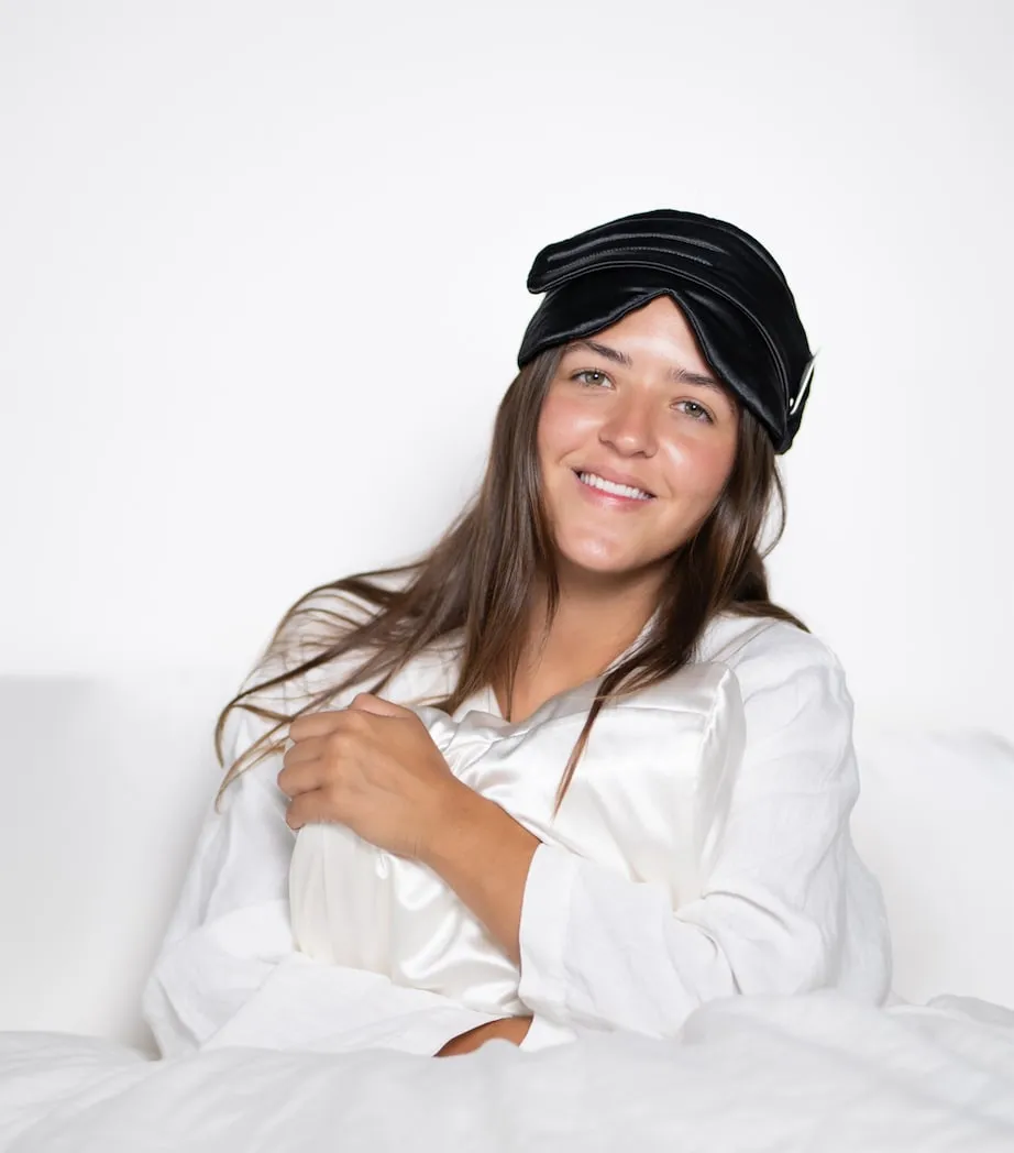 Hyoumankind | Eye Mask - Silk Black sold by Sister & Co product image thumbnail 2