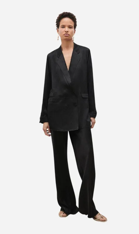 Silk Laundry | Relaxed Blazer - Black sold by Sister & Co