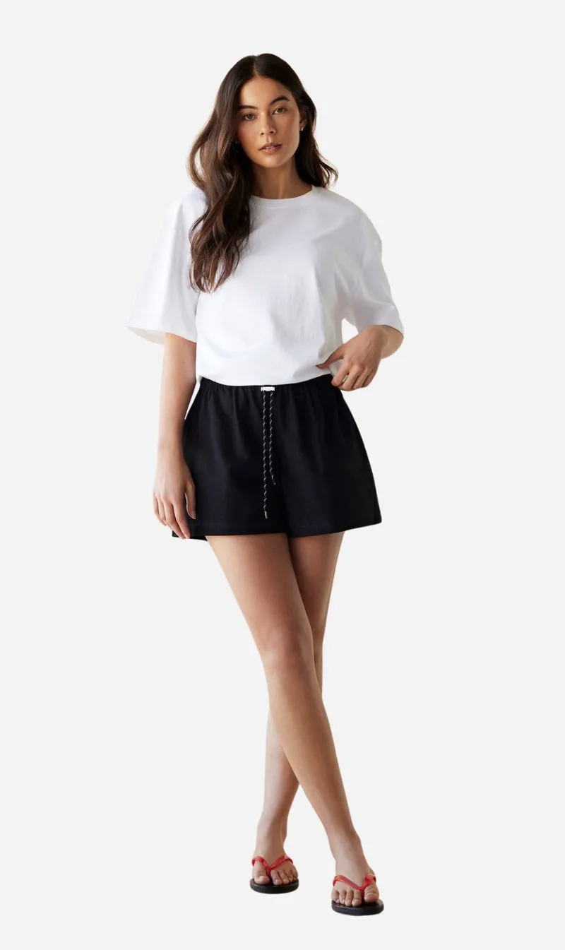 Dear Dylan | Oversized Tee - Blanc sold by Sisters & Co