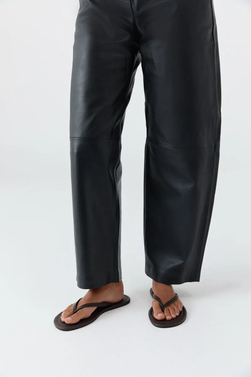 St Agni | Thong Detail Slide - Coffee sold by Sisters & Co product image thumbnail 3