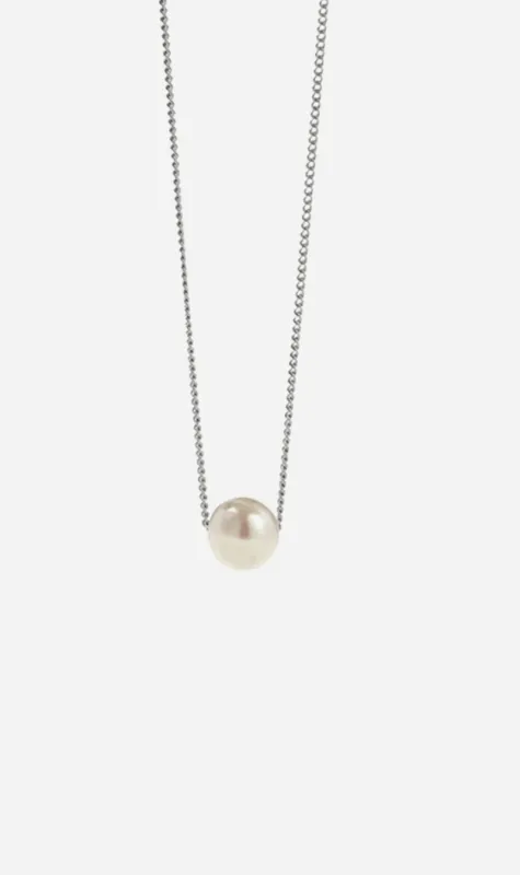 Meadowlark | Selene Pearl Necklace - Silver sold by Sister & Co