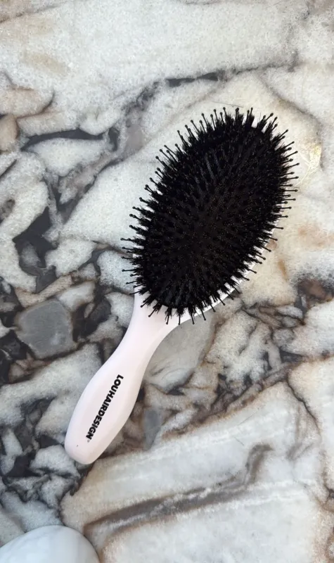 Lou Hair Design | Hair Brush - Free Gift made by Sisters & Co