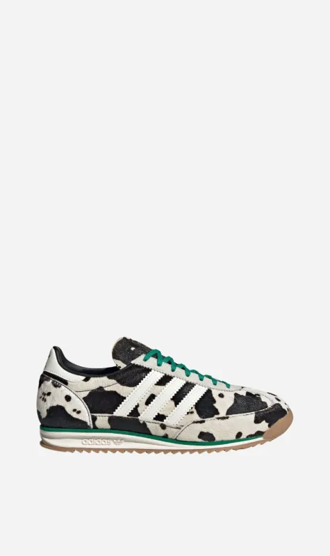 Adidas | SL72 - Core Black / Off White / Court Green sold by Sisters & Co