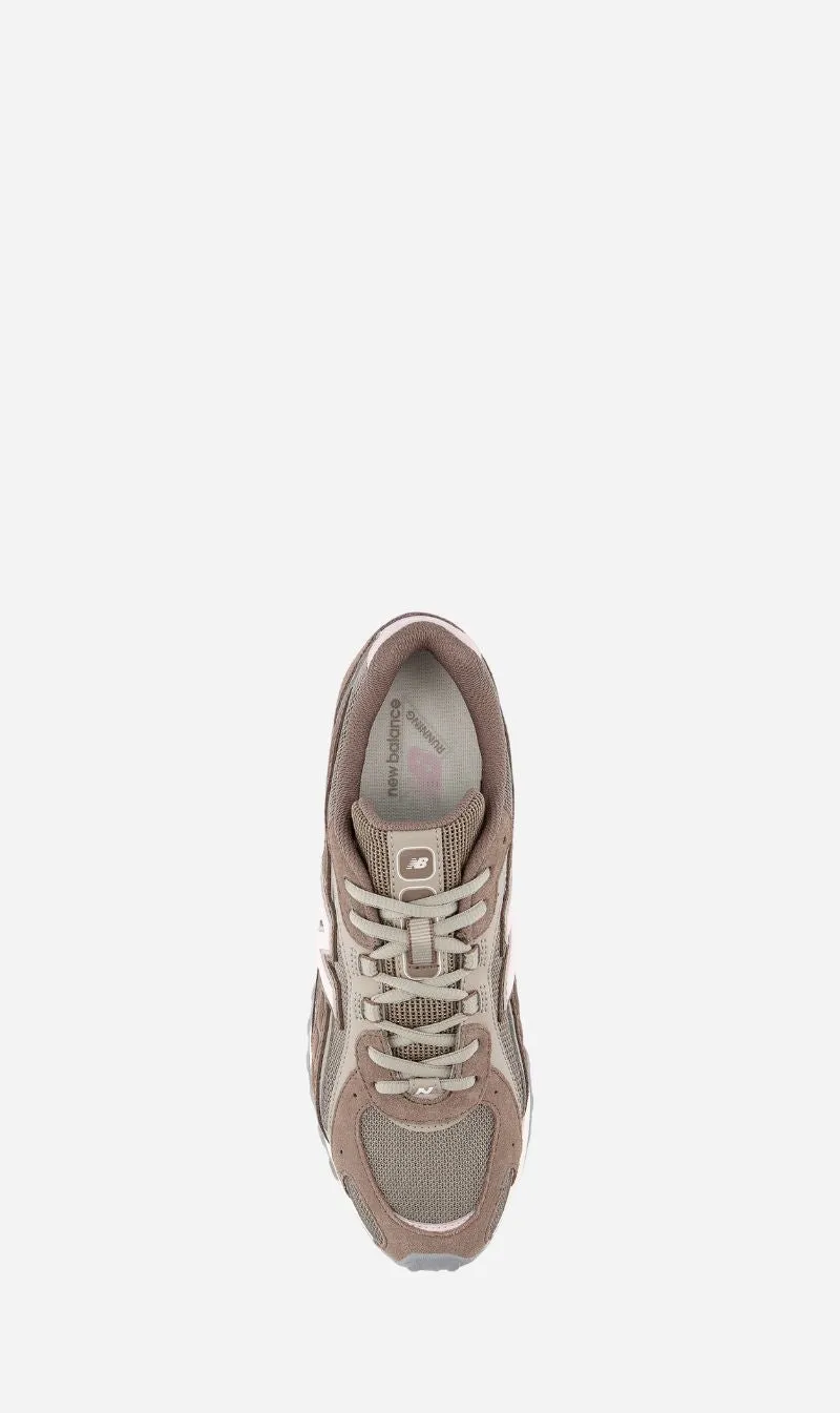 New Balance | 204L - Cortado and Stone Pink sold by Sisters & Co product image thumbnail 3