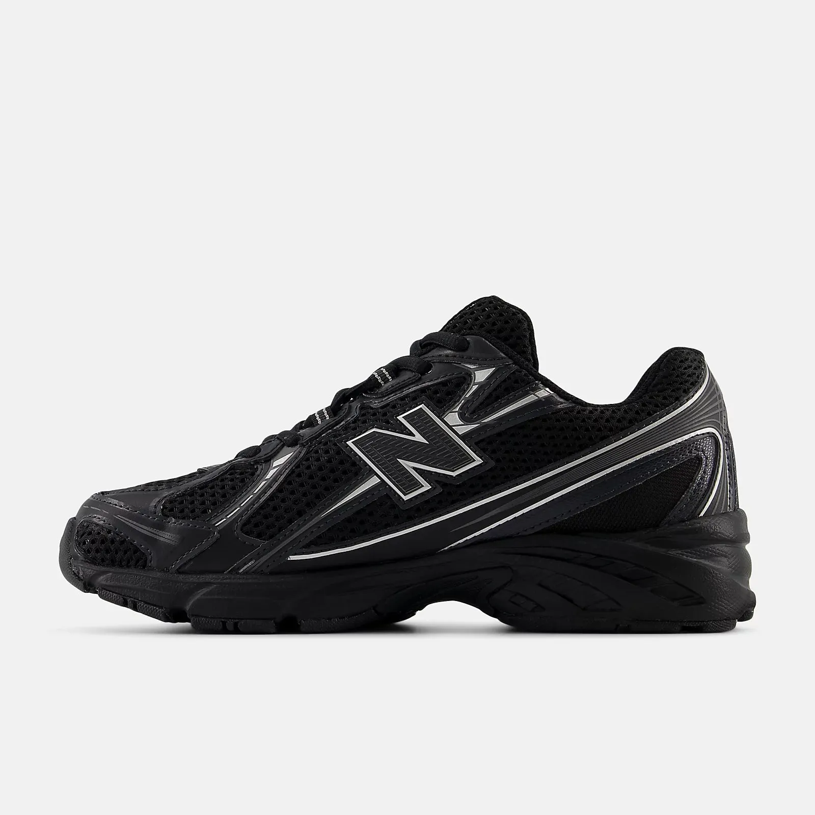 New Balance | U740BM2 sold by Sisters & Co product image thumbnail 4