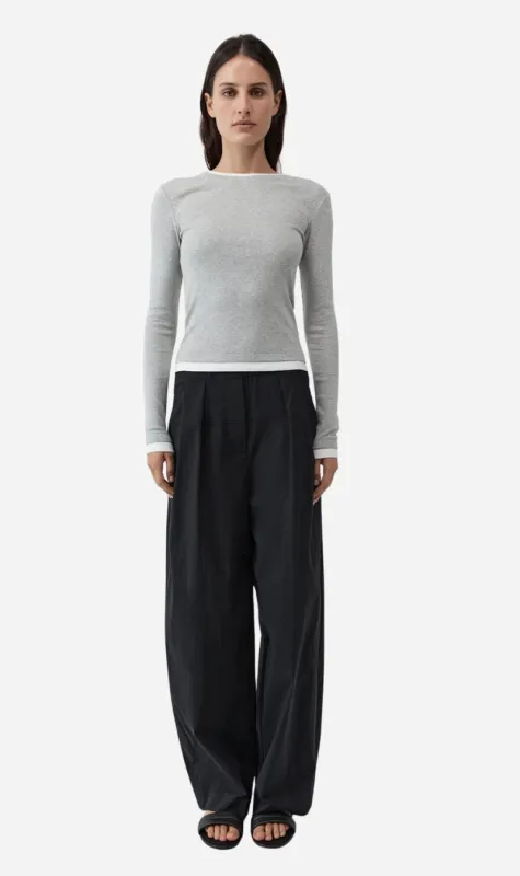 St Agni | Relaxed Pleat Pants - Black made by St. Agni