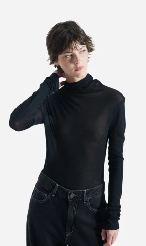 American Vintage | Massachusetts Long Sleeve T.Shirt - Black made by American Vintage