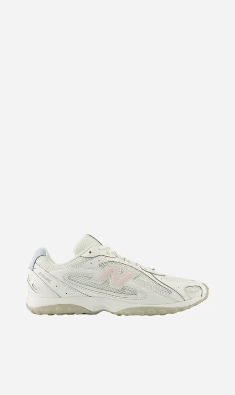 New Balance | 204L - Beige made by New Balance