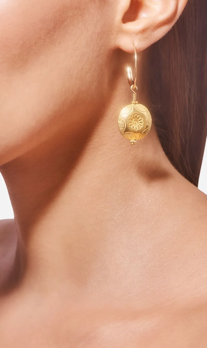 Tityaravy | Aravinda Earrings 002 - Gold / Ruby sold by Sisters & Co